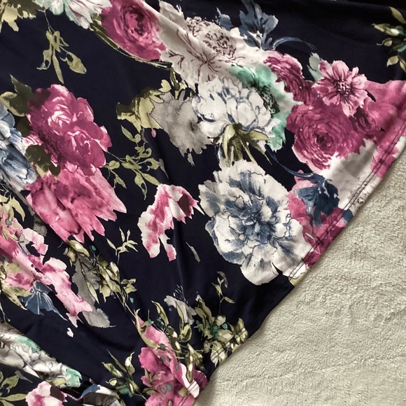 NWT Pinkblush Maternity Floral Surplice Tie Waist Pregnancy Maxi Dress Navy Blue - Picture 10 of 12